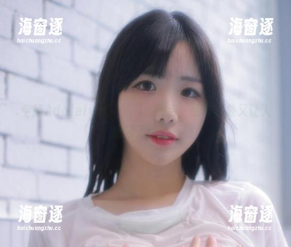 空姐Addielyn(에디린)的图包，细节之处又让人想起了什么…