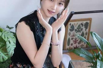 BoBoSocks袜啵啵 – 甜甜圈能靠两双高跟鞋撑起整个场景吗？这张原图给你答案。