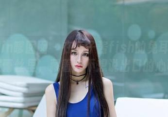 Feilin嗲囡囡 – 在鱼子酱fish的兔耳朵制服蕾丝里，藏着我不想说出口的心事