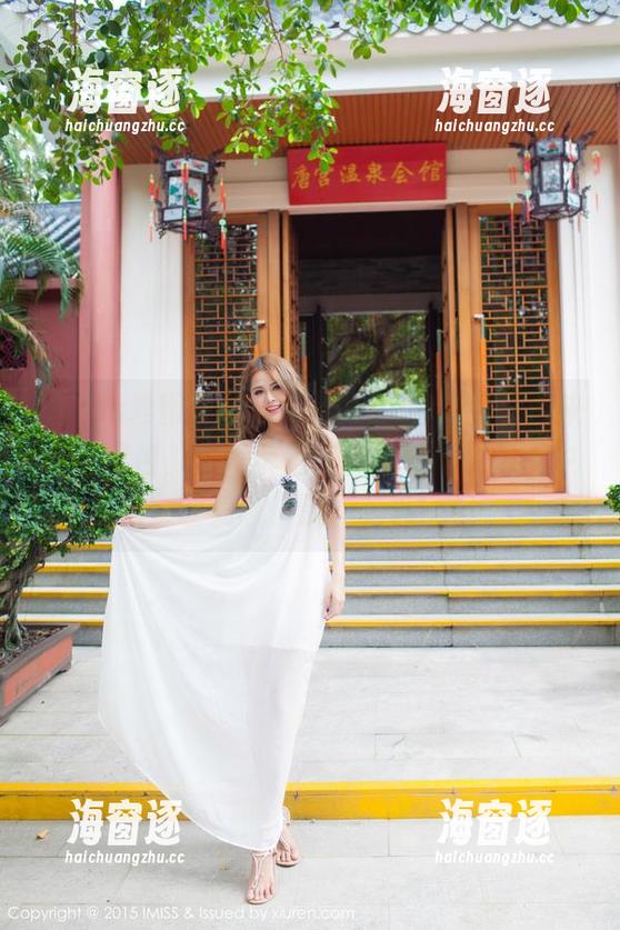 IMiss爱蜜社 - LalaBaby啦啦为你带来镂空图包，完美示范怎样在轻松的氛围中让美感“飘”起来！