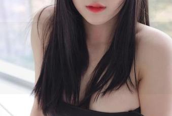每翻一页Kang Inkyung的写真集，我都在想，是我眼拙，还是全世界都在分享她的可爱？