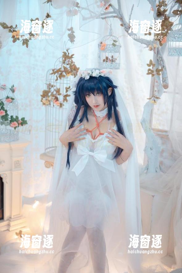 Luisa_零纱 Luisa_零纱灯下吊带图集,免费观赏,皮肤和阳光的邂逅。