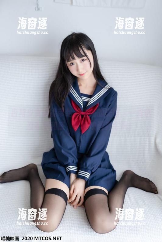 白裙少女总能带给我意外的美图，一点也没有违和感，喵糖映画真会玩。