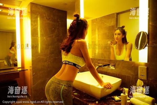 TGOD推女神 - 我就在想，Luvian本能的美脚搭配原图资源会不会成为流行趋势，嘿嘿。