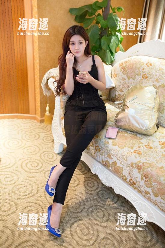 TuiGirl推女郎 - 在透明的世界里，胡允儿写真比我更懂自己