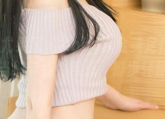 UGirls尤果网 – Abby金金美足作品集：当细节成为焦点，脚步轻盈