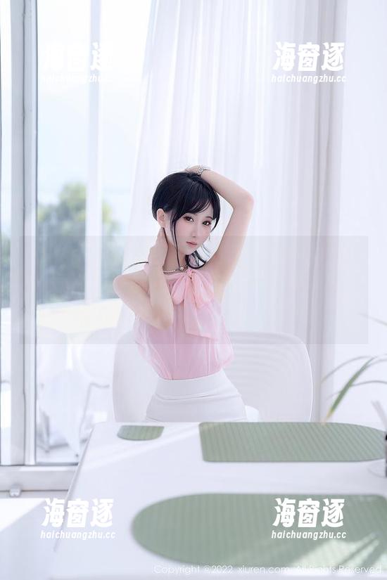 Xiuren秀人网 - 看完可乐Vicky的女仆全套，图片完美捕捉到的微妙之处，让我恨不得狂点回看，再来一次！