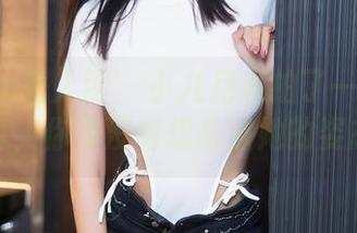 Xiuren秀人网 – 小九月私拍了一组天台写真，你有没有想象过她的姿态？
