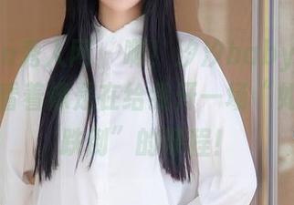 Xiuren秀人网 – 啊！汐汐baby的黑丝套图，看着像是在给我开一场“如何优雅跌倒”的课程！