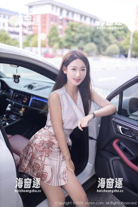 Xiuren秀人网 - 熊小诺女友：网盘里的作品，明明很淑女，却时不时给你个小惊吓！