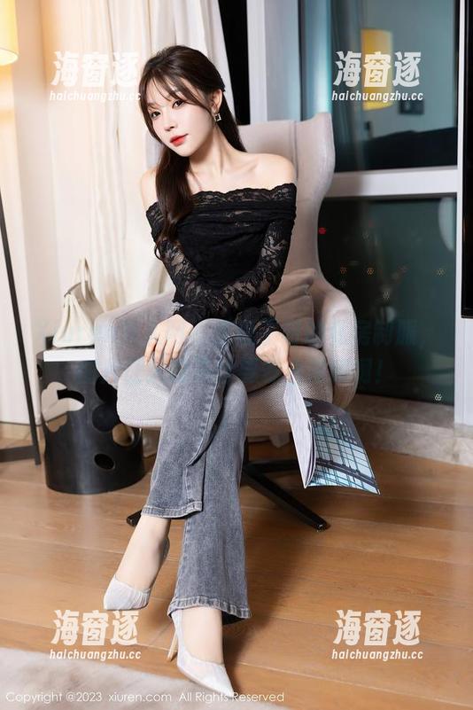 Xiuren秀人网 - 王俪丁呀的私房制服，图片让人忍不住要多看两眼啊！