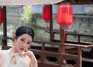 Xiuren秀人网 – 当陆萱萱遇上浴缸，美图出炉，丢掉烦恼洗澡去！