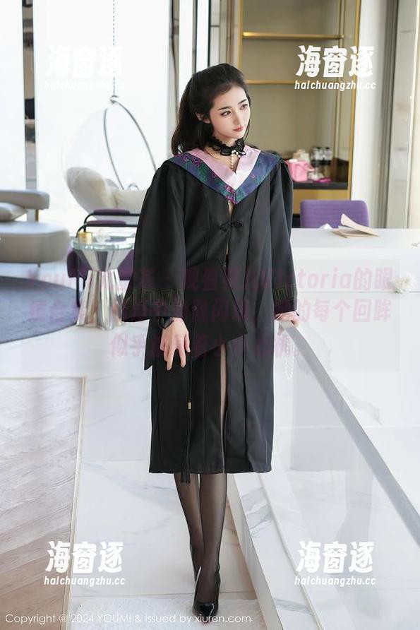 YouMi尤蜜荟 - 观看果儿Victoria的眼镜合集，脑海中隐隐闪现，她的每个回眸似乎都藏着小小心机。
