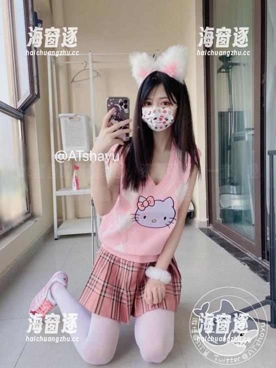 at鲨鱼的黑丝美图，资源可真有一套，轻易就能戳中喜欢的点！