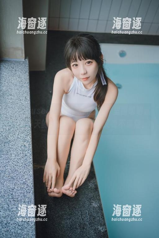 最新的usejan蓝蓝私语套图，里面明明就藏着春天的气息，但一时间又说不清楚。