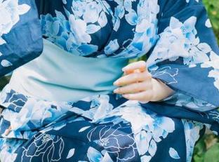 黑色调的美，けん研的BLACKLADY，就像个谜，让人一探再探。