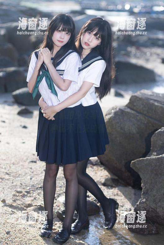 看三无人型的私拍少女写真，心里冒出一种说不上来的情绪