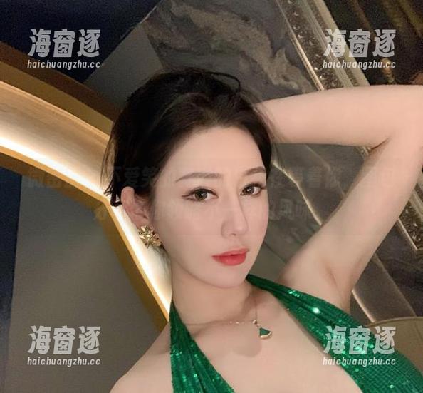 微密圈 - 不爱笑的赛琳的白裙在等着你，图包分享带你领略不一样的风味。