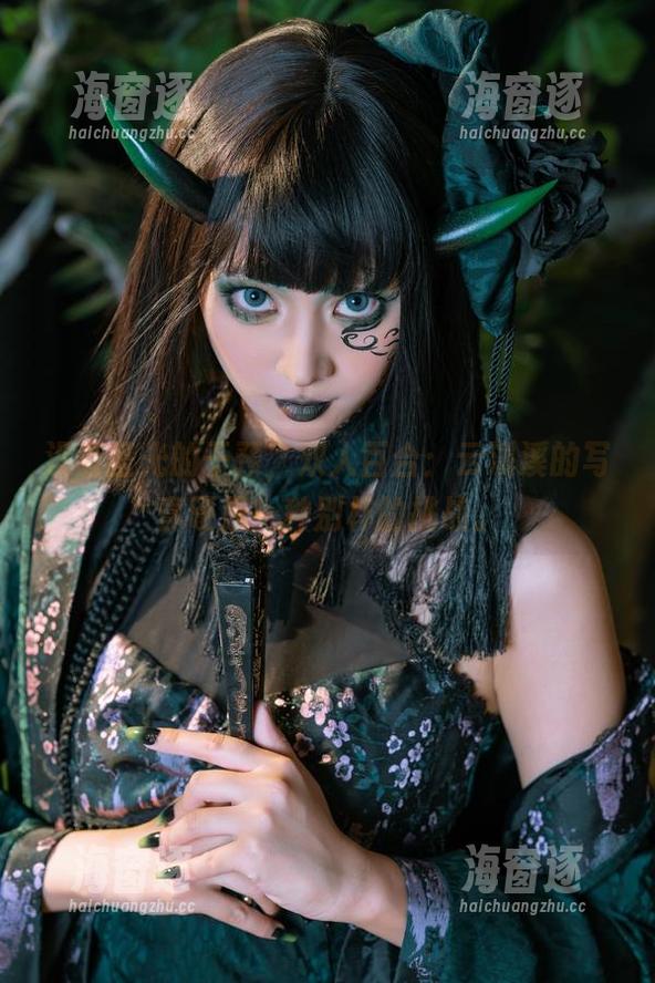 没有圣光的干预，双人百合：云溪溪的写真硬是一种别样的挑战。