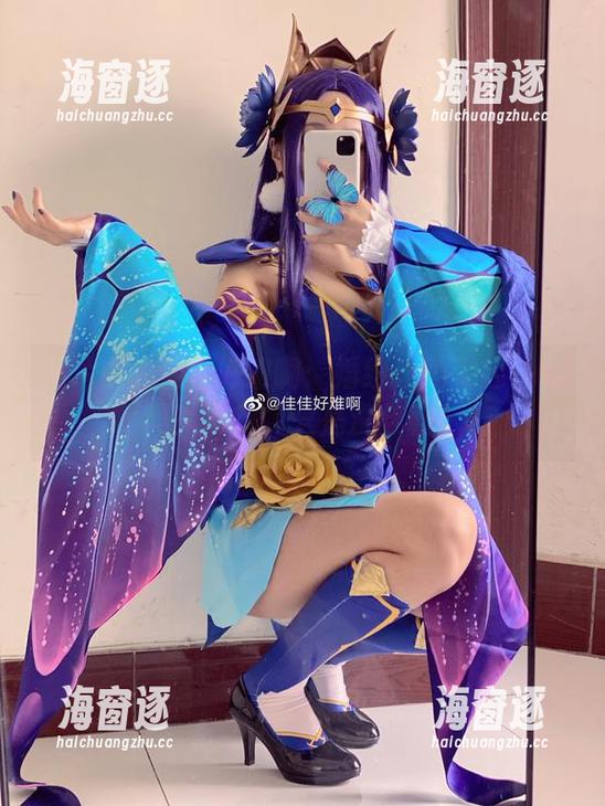 佳佳好难啊 照片中的佳佳好难啊:婚纱让她飞起来了吗?没有,只是没穿鞋。