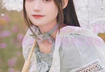 新一波“兔子Zzz不吃胡萝卜”的写真体验：死库水中别样的光影游戏！