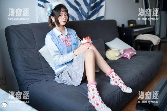 白色网袜图集，兔玩映画给你塔罗牌般的腿色预测！