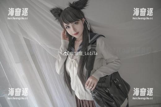 每张红裙图片都在偷偷传递些什么？塔塔_Lo1iTa果然懂我们。