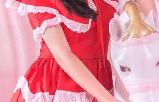 头条女神 – 筱溪的红裙，壁纸的选择有多难？你能抵挡吗？