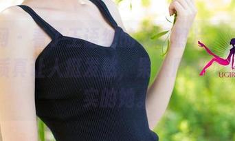尤果网 – 看了王语纯的礼服照片，图片里的气质真让人挺发愁，果然原图才是最真实的她。