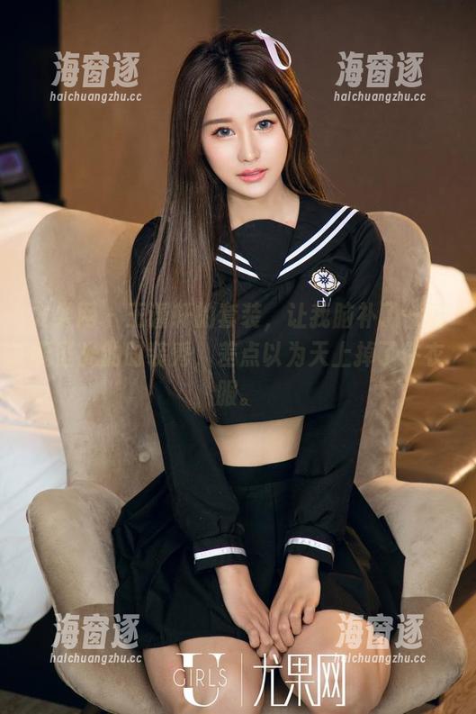 尤果网 - 王谨轩的套装，让我脑补了一场无圣光的时装秀，差点以为天上掉了件衣服。