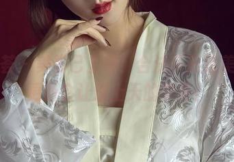 尤蜜荟 – 美脚已上线！合法萝莉送美图，更新会让你上天的节奏！
