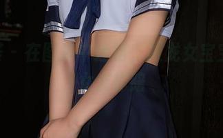 尤蜜荟 – 在图库中迷路，跟龙女宝宝的AI女友作陪