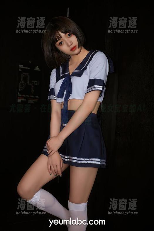 尤蜜荟 - 在图库中迷路，跟龙女宝宝的AI女友作陪