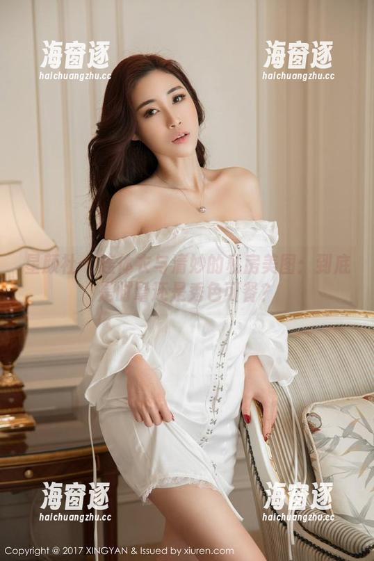 星颜社 - 连体衣与清妙的私房美图：到底是时髦还是秀色可餐？