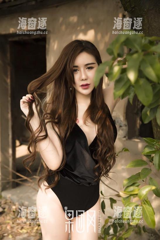 最新图集：在果团网偷瞄这些丰唇女孩的每一个侧脸