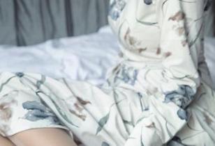 梦丝女神 – 乔儿的原图：慢慢眼神游走，才发现秘密在细节里。