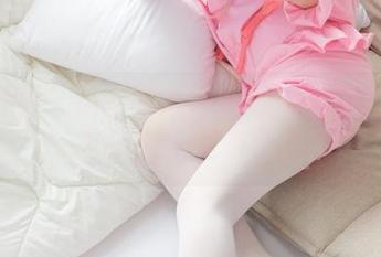 森萝财团 – 最新照片中的小七有了JK妆容，一下子就把我吸引住了。