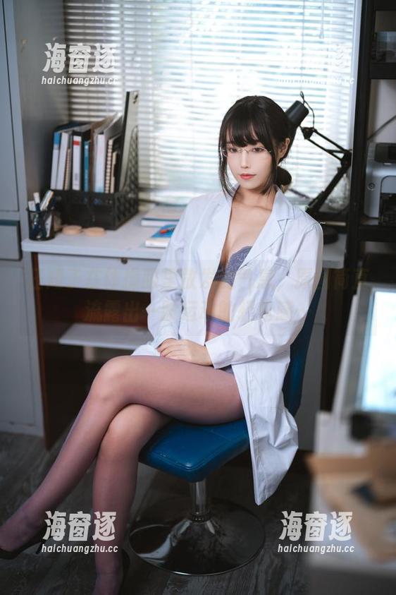 汪知子在体操服里散发的气息，原图简直流露出一股运动的轻松感…