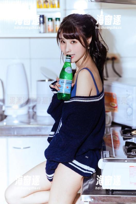 泥泥汝化身猫女，壁纸效果做得漂漂亮亮