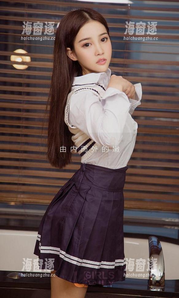 爱尤物 - 家里就是TA的T台——陈幼伊的私房写真探险！