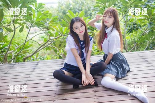 爱蜜社 - 看这里，Abby李雅的皮衣写真——时尚与福利，一并打包送到你面前！