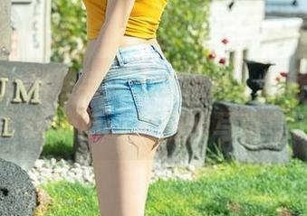 爱蜜社 – 料理与姿态的结合，准备好下载夏笑笑Summer的厨娘写真集了吗？