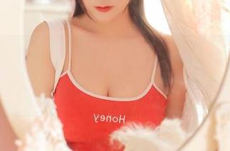 爱撸猫的我，看到猫九酱的合集，直接被勾起了想象力，深夜酒吧氛围。