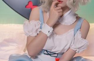 王胖胖u和她的爱丽丝女仆，这美图能让你放下所有烦恼，当然前提是……哈哈！