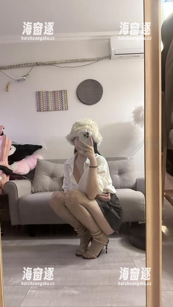 微密圈 - 玫桃泡芙连衣裙写真更新，你确定是在看鞋子，而不是裙子吗？！