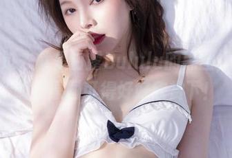 一眼看过去就是白露Bululu的黑丝，我的心啊，原图可得好好欣赏下！