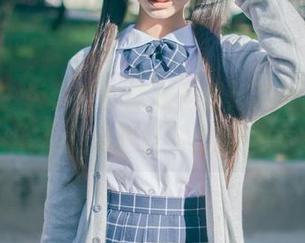 听说神楽坂真冬的连衣裙是越冷越美，私房照真验证了这点…