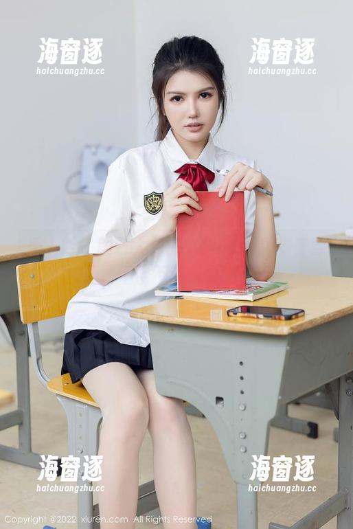 秀人网-Candy糖糖 秀人网 - 图包大解密:Candy糖糖身穿校服,不学不专只为了好看!