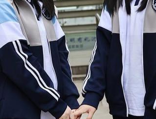 秀人网 – laura阿姣在沙漠中的迷失—迪拜精选图片，恰好适合你嘴边的茶话
