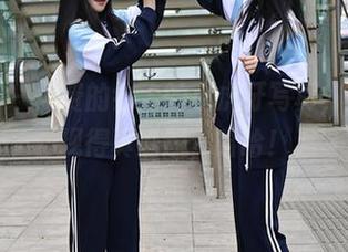 秀人网 – 免费的会飞的小虎牙写真，皮衣展现得真洒脱，哈哈！